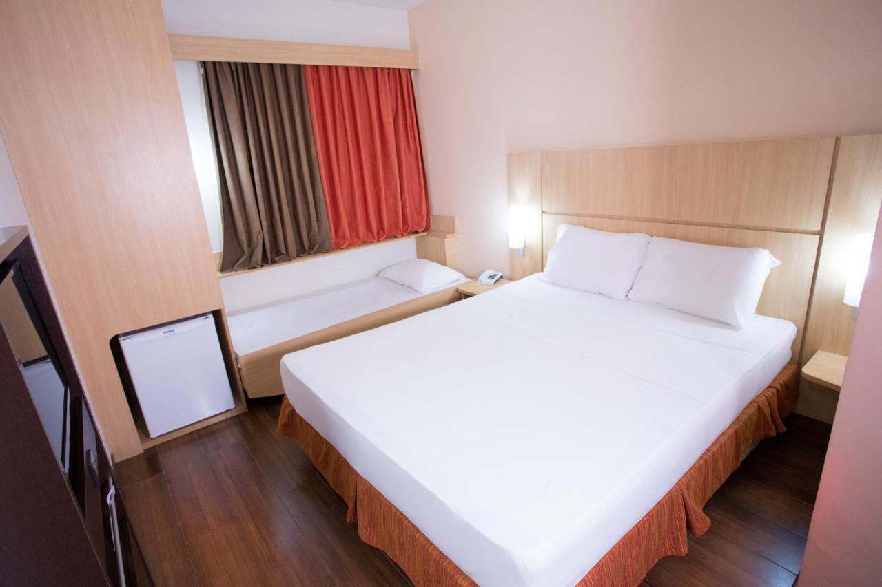 Ibis Feira De Santana Hotel Exterior photo