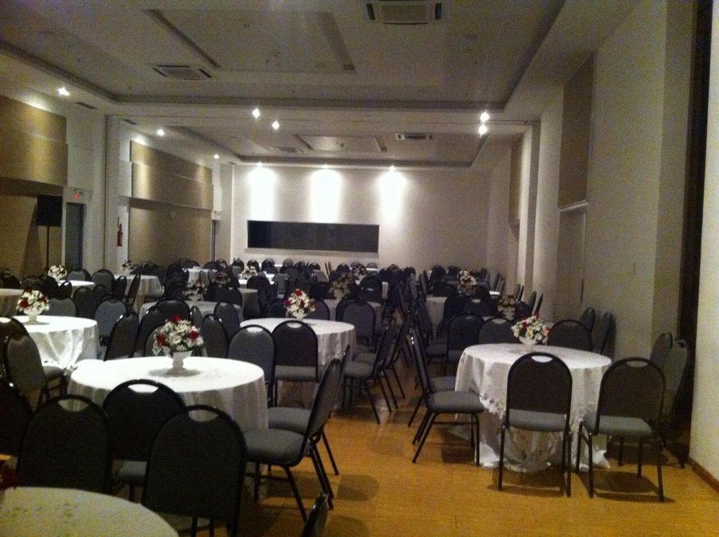 Ibis Feira De Santana Hotel Exterior photo