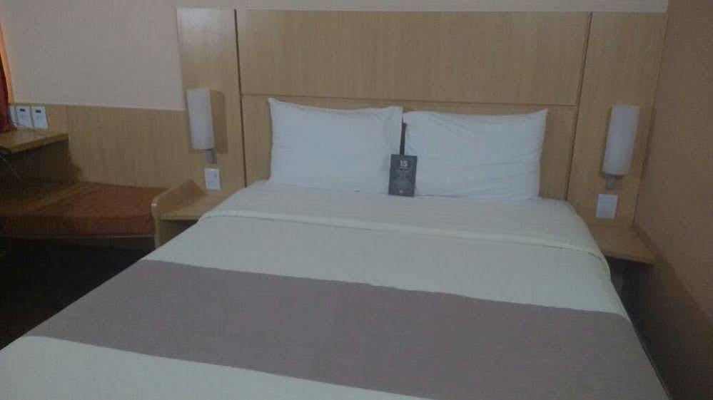 Ibis Feira De Santana Hotel Exterior photo
